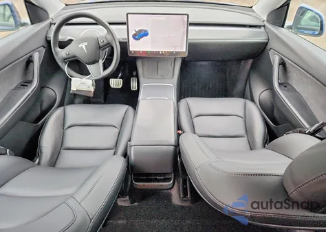 2021 Tesla Model Y z USA, uszkodzony, nr VIN 5YJYGDEF2MF261091